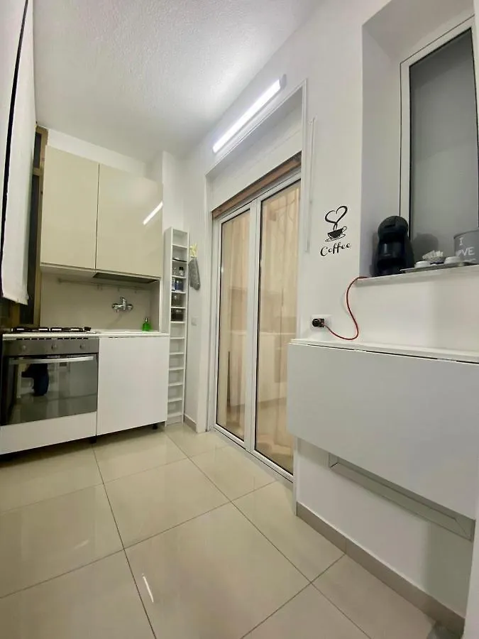La Casetta Apartment Palermo 0*,  Italia
